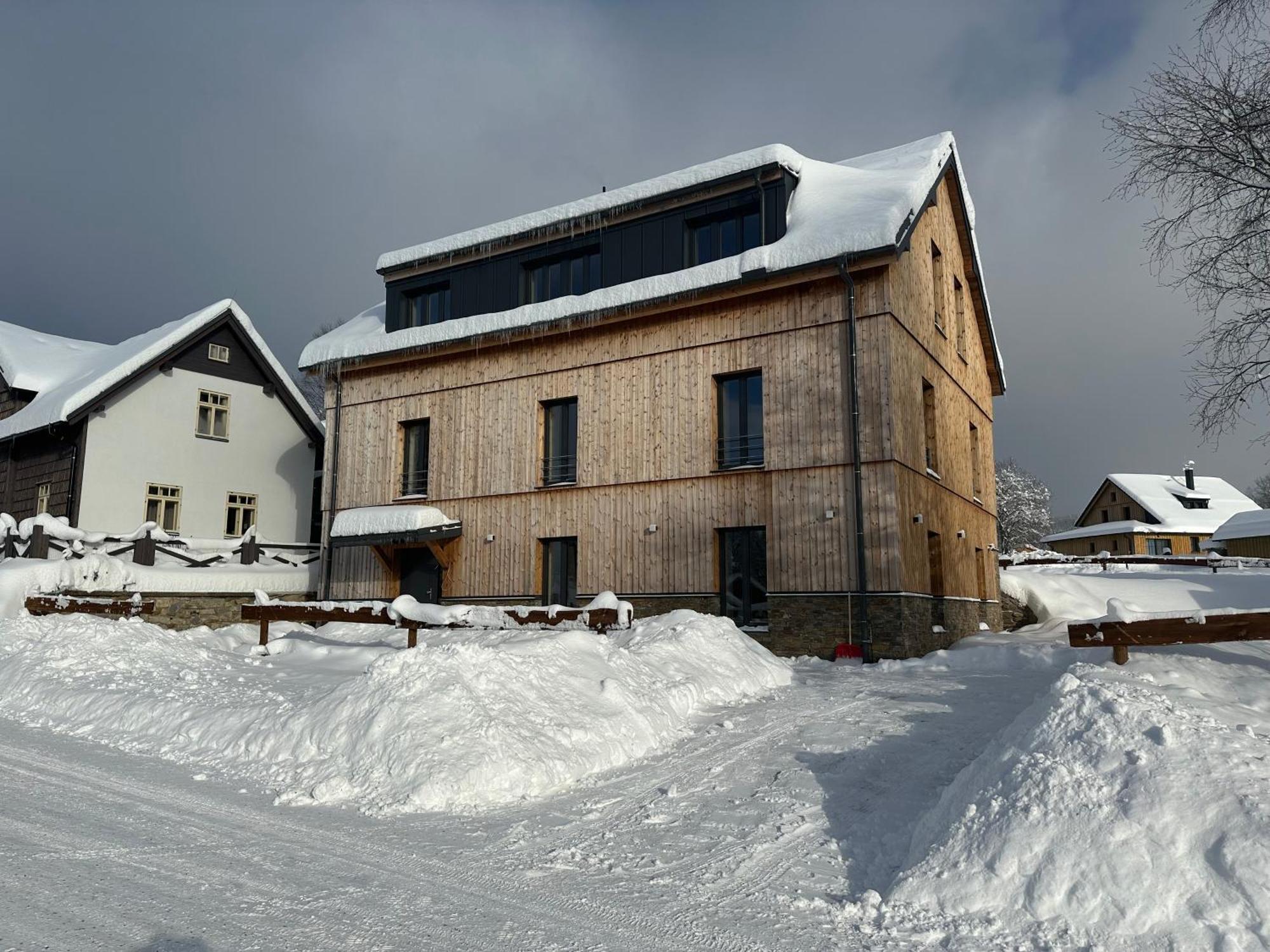Apartment Helly - -